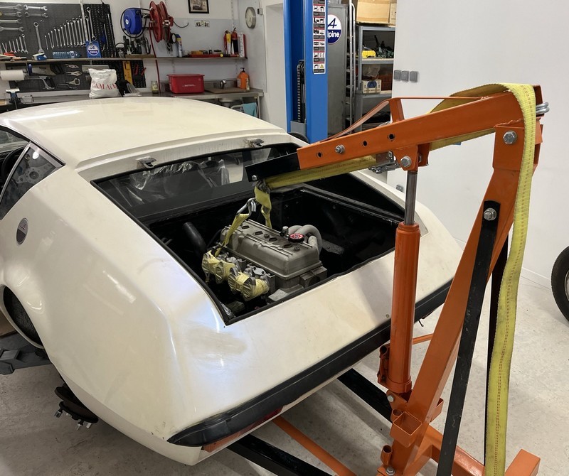 1003 Sortie par le dessus de moteur+boite