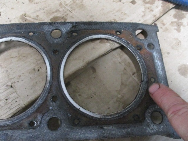 1395 fuite de compression ici