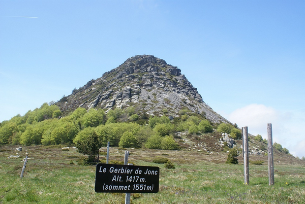 Mont gerbier de jonc ardeche vallontourisme